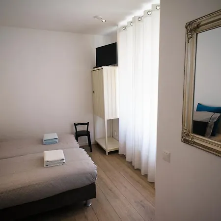 Randje Oda ve Kahvaltı